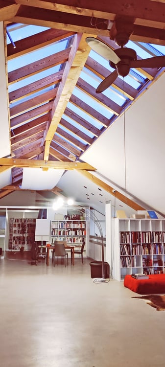 Attraktives Dachatelier mit viel Potential 5