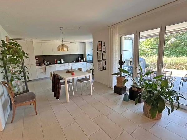 Wohnen ohne Kompromisse mit hoher Privatsphäre und sonnigem Sitzplatz 3