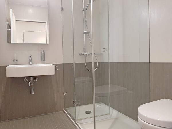 Wohnen im Minergie-Standard - helle, moderne Wohnung in gepflegter Umgebung 9