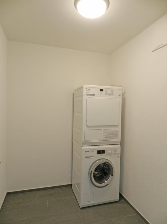 Moderne Wohnung mit grosszügigem Grundriss und sonnigem Balkon 6
