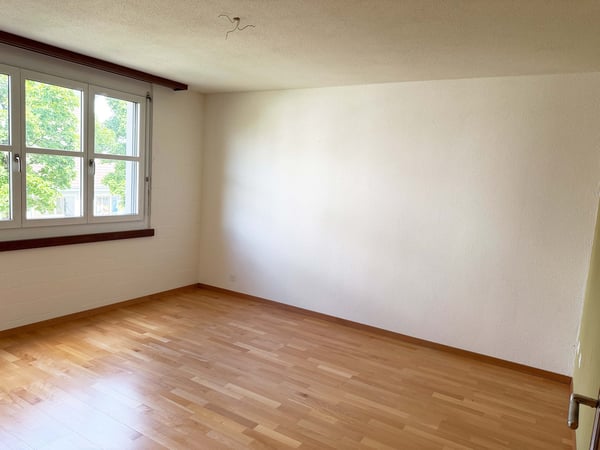 Familienwohnung mit Cheminée & zwei Balkonen 6