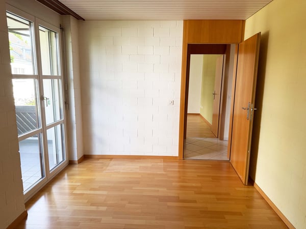Familienwohnung mit Cheminée & zwei Balkonen 7