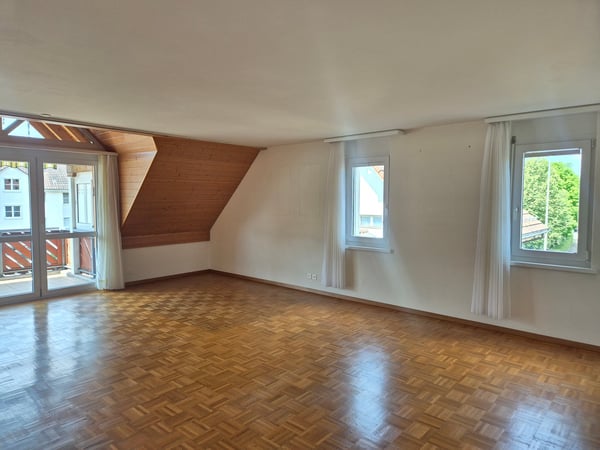 Maisonette-Wohnung mit Charme und sonnigem Balkon 2