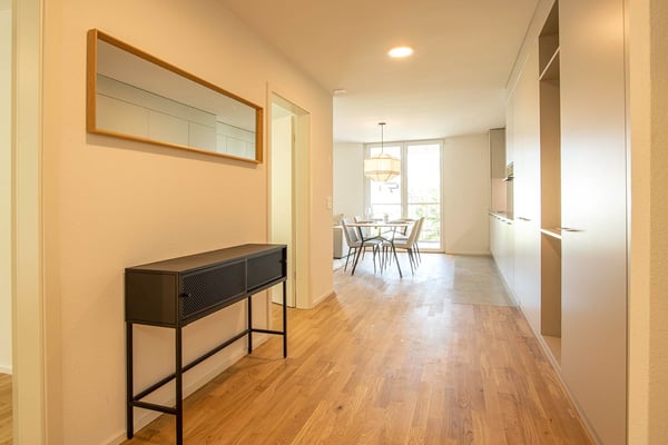 Traumhafte 1.5 Zimmerwohnung an idealer Lage in Glis 2