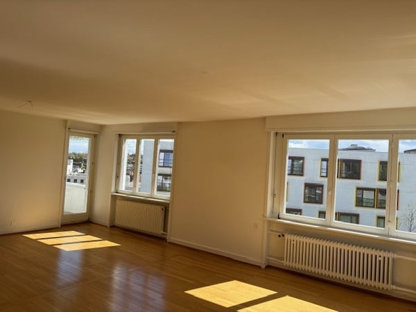 3.5 Zi-Wohnung in ruhiger Gegend in Binningen 4