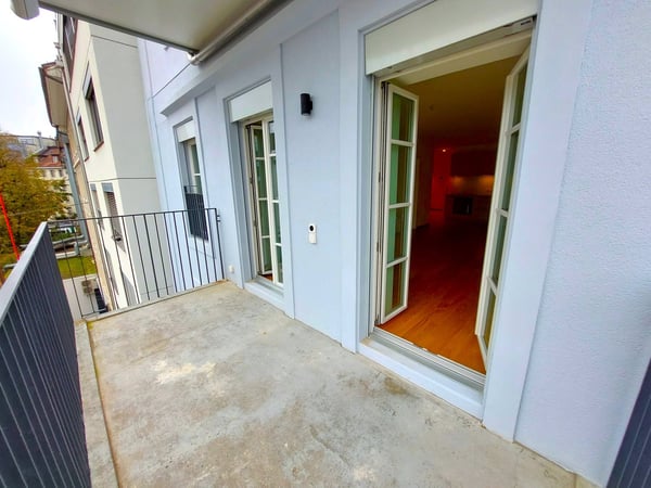 Totalsanierte, moderne 1.5-Zimmer-Wohnung im Herzen von Biel 8