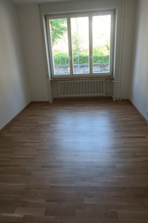 Helle 4-Zimmer-Wohnung mit Balkon an der Viktoriastrasse in Bern 8