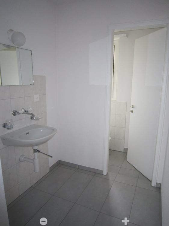 Charmante 3.5-Zimmer-Dachwohnung mit Panoramablick in Biel 7