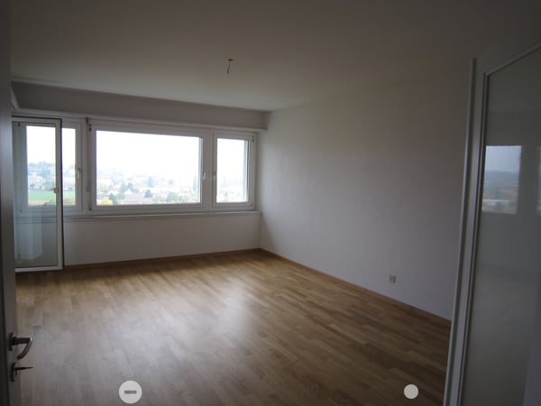 Charmante 3.5-Zimmer-Dachwohnung mit Panoramablick in Biel 4