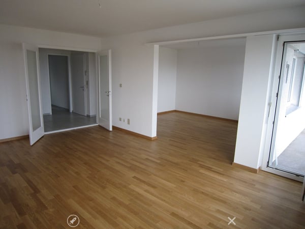 Charmante 3.5-Zimmer-Dachwohnung mit Panoramablick in Biel 3