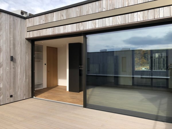 Moderne 2.5-Zimmer-Attika mit Balkon in Zollikofen 8