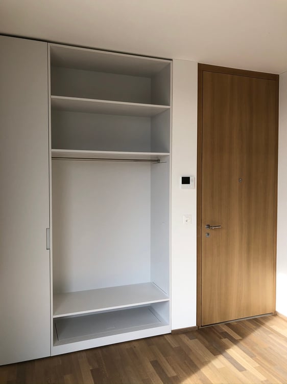 Moderne 2.5-Zimmer-Attika mit Balkon in Zollikofen 3
