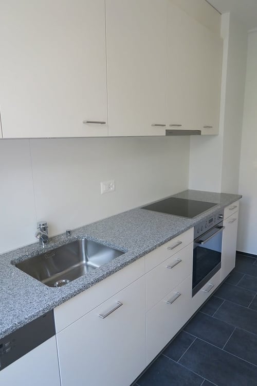 Helle 4-Zimmer-Wohnung mit Balkon an der Viktoriastrasse in Bern 3