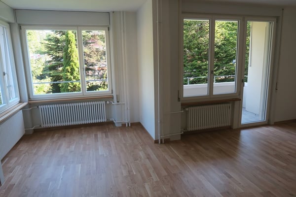 Helle 4-Zimmer-Wohnung mit Balkon an der Viktoriastrasse in Bern 7