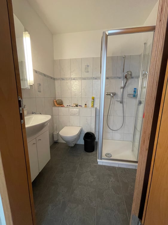 Attraktives 2½-Zimmer-Einfamilienhaus mit grossem Umschwung und Doppelgarage 13