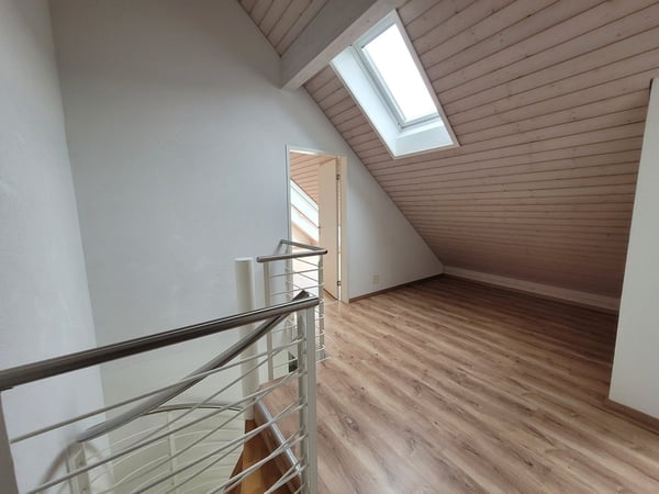 Charmante 4.5-Zimmer-Dachwohnung 6