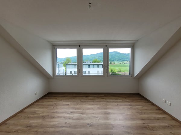 Charmante 4.5-Zimmer-Dachwohnung 3