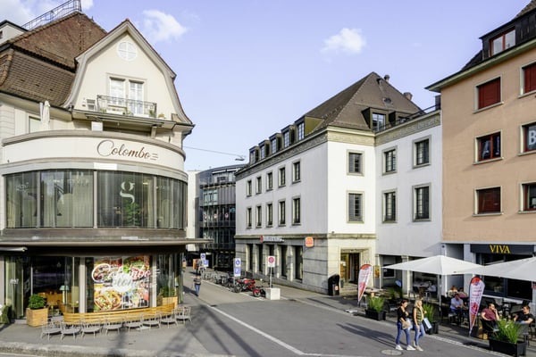 Frisch renovierte, vollständig ausgebaute Büroflächen direkt beim Bahnhof Baden 12