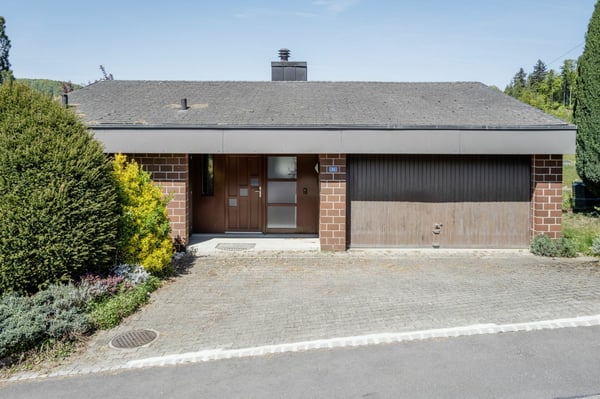 Einfamilienhaus mit Garten und Weitsicht am Dorfrand 2