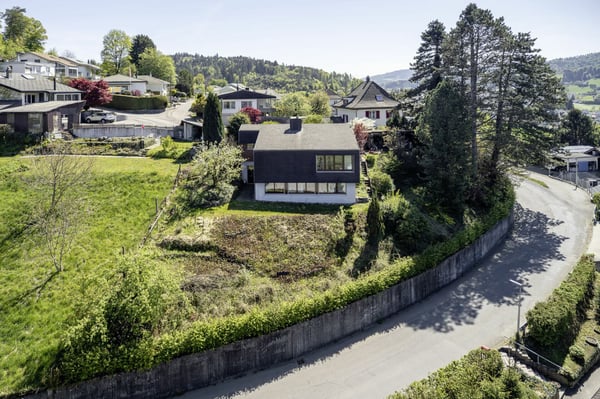 Einfamilienhaus mit Garten und Weitsicht am Dorfrand 1