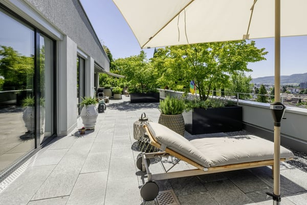 Terrassenwohnung mit Panoramablick bis in die Alpen 1