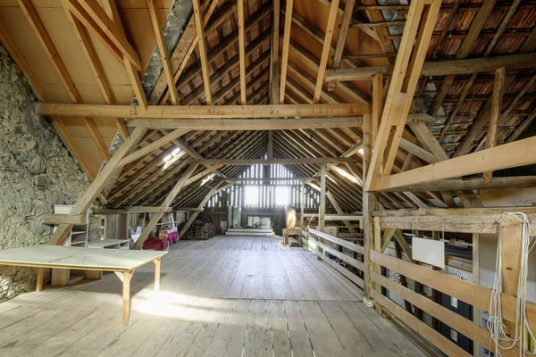 Bauernhaus am Waldrand mit Schwimmteich und eigener Quelle 11