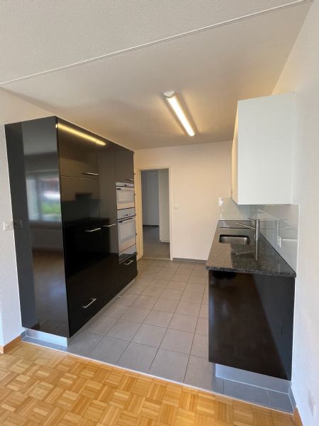 4.5-Zimmer-Wohnung in zentraler Lage zu vermieten 4