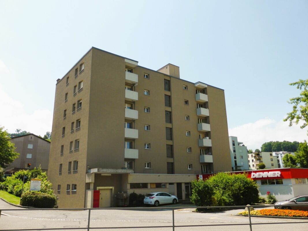 Bild Helle Wohnung an ruhiger Lage mit Blick ins Grüne