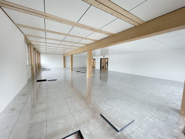 Erstvermietung von grosszügiger und moderner Gewerbefläche im Rohbau 3