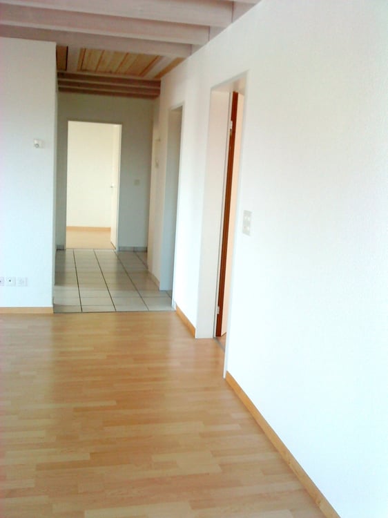 Helle 1.5-Zimmerwohnung mit großem Balkon in Niederbipp 3