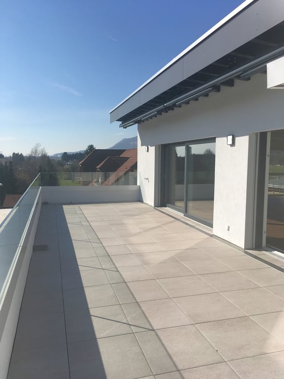 Moderne 5.5-Zimmer-Attikawohnung mit grosser Terrasse in Niederbuchsiten 4
