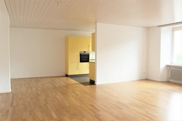 Helle 4.5-Zimmer-Wohnung mit grosser Terrasse in Läufelfingen 3
