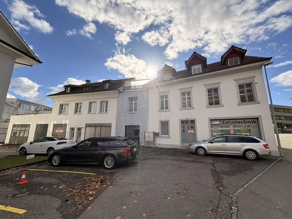 Grosszügige 4-Zimmer-Attikawohnung in Olten 2