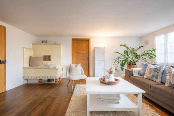 Charmante Renditeliegenschaft mit historischem Flair - kleines Mehrfamilienhaus in Reutigen 11