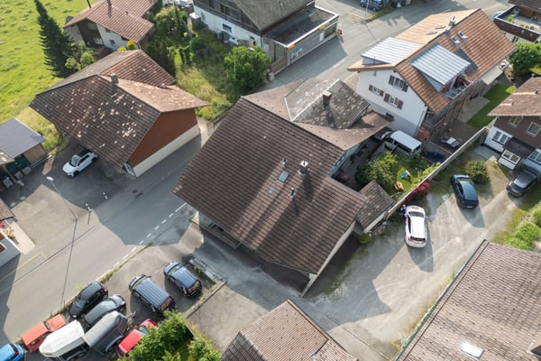 Charmante Renditeliegenschaft mit historischem Flair - kleines Mehrfamilienhaus in Reutigen 6