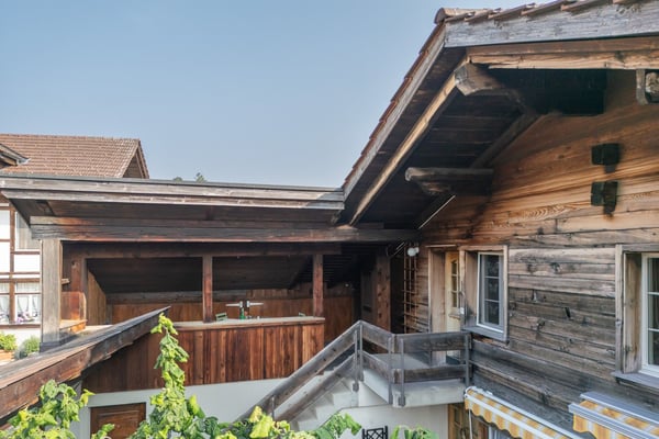 Charmante Renditeliegenschaft mit historischem Flair - kleines Mehrfamilienhaus in Reutigen 22