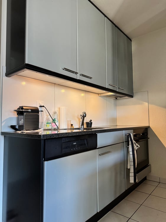 Charmante Wohnung mit Balkon in Bern 2