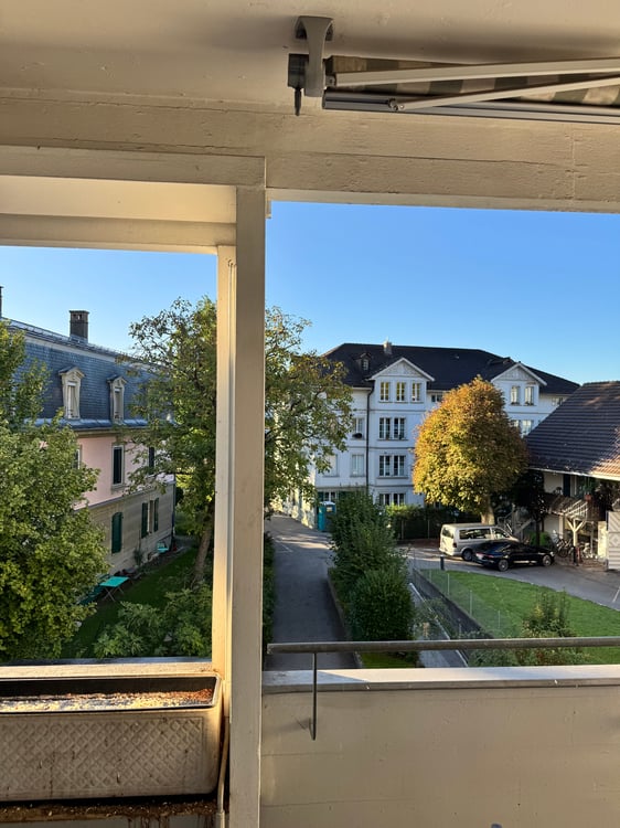 Charmante Wohnung mit Balkon in Bern 6