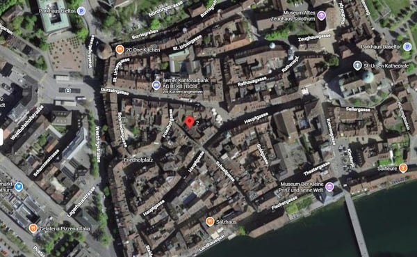 Mitten in der Altstadt - Grosse Wohnung mit 2 Badezimmern und Reduit 15