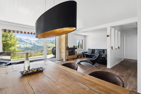 Adlatus AG | Naturnahes Wohnen mit traumhafter Aussicht 3