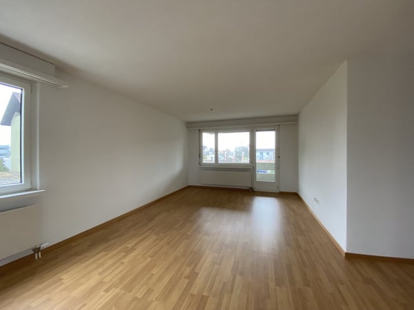 Grosszügige 2.5-Zimmerwohnung - Ihr neues Zuhause mit Balkon 1