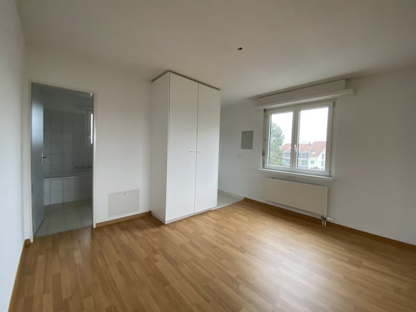 Grosszügige 2.5-Zimmerwohnung - Ihr neues Zuhause mit Balkon 2