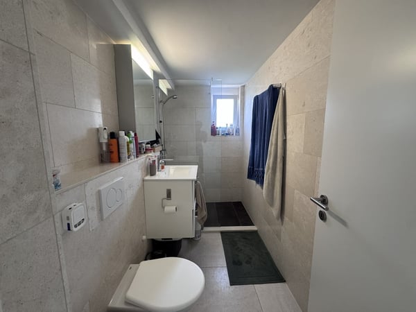 Charmante 2.5-Zimmerwohnung mit Balkon 6