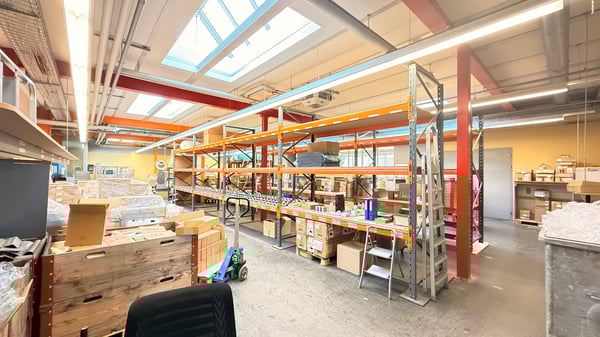 grosse Räumlichkeiten für Ihr Gewerbe 5