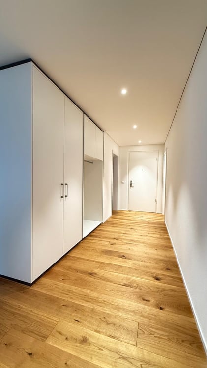 1.5 Zimmer Wohnung, 130 m2 4