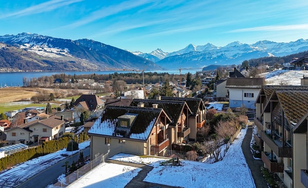 Exklusive 3½-Zimmer-Maisonette-Wohnung mit Panoramaausblick 2