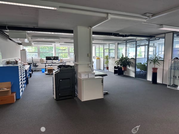 Moderne Bürofläche im Industriegebiet von Bözingen 2
