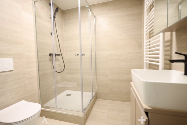Neu sanierte 1-Zimmer-Wohnung im Zentrum von Biel 2