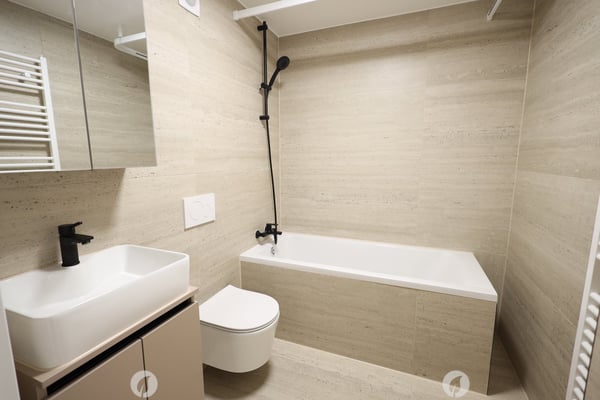 Neu sanierte 2-Zimmer-Wohnung im Zentrum von Biel 7