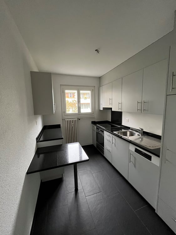 Helle 3-Zimmer-Wohnung mit Balkon in Nidau 6